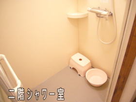 2階のシャワー室